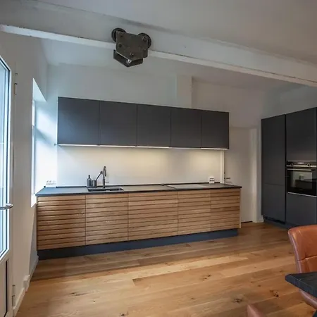 Stunning 3br Near & Metro Apartment Copenhagen